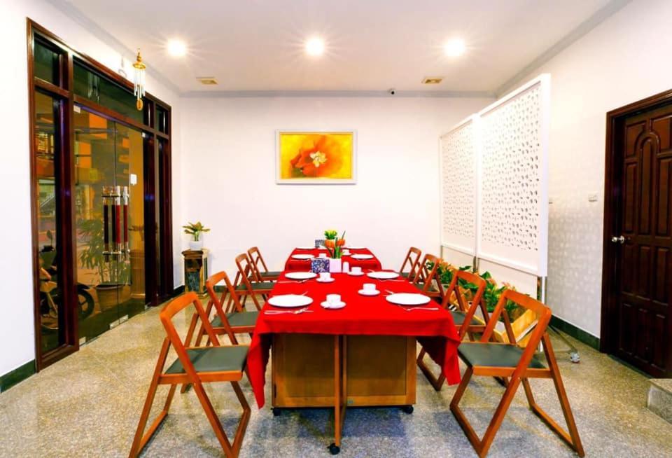 Royal Hotel Ha Noi Hanoï Extérieur photo