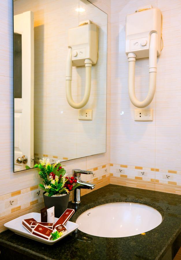 Royal Hotel Ha Noi Hanoï Extérieur photo